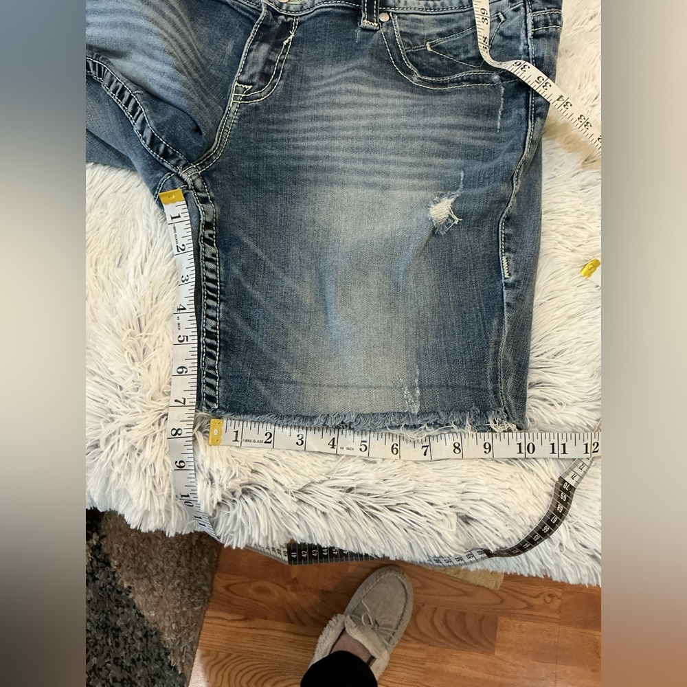 VIGOSS “The Dublin Boyfriend” Distressed  Shorts – Size 20 Jeans cut to shorts - Picture 9 of 16